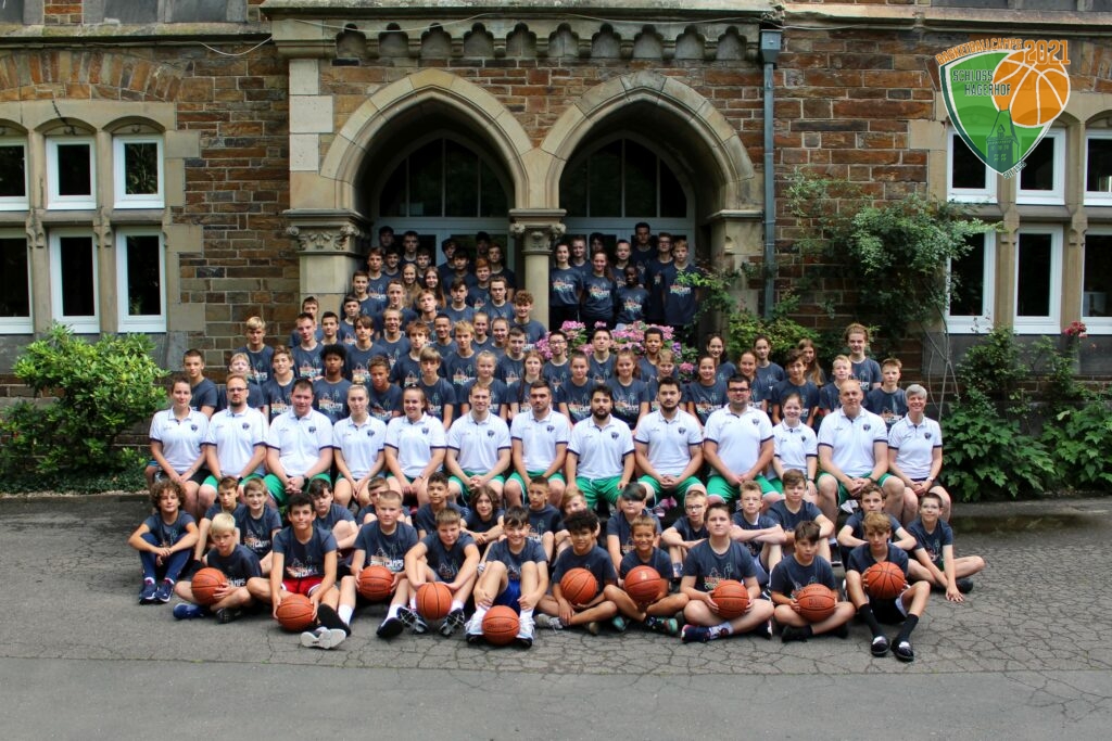 232. Basketballcamp am Schloss Hagerhof – Camper und Coaches