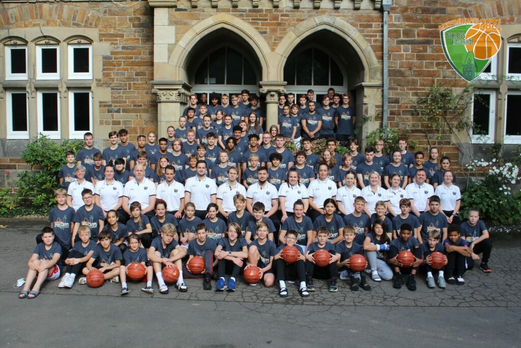 235. Basketballcamp am Schloss Hagerhof – Camper und Coaches